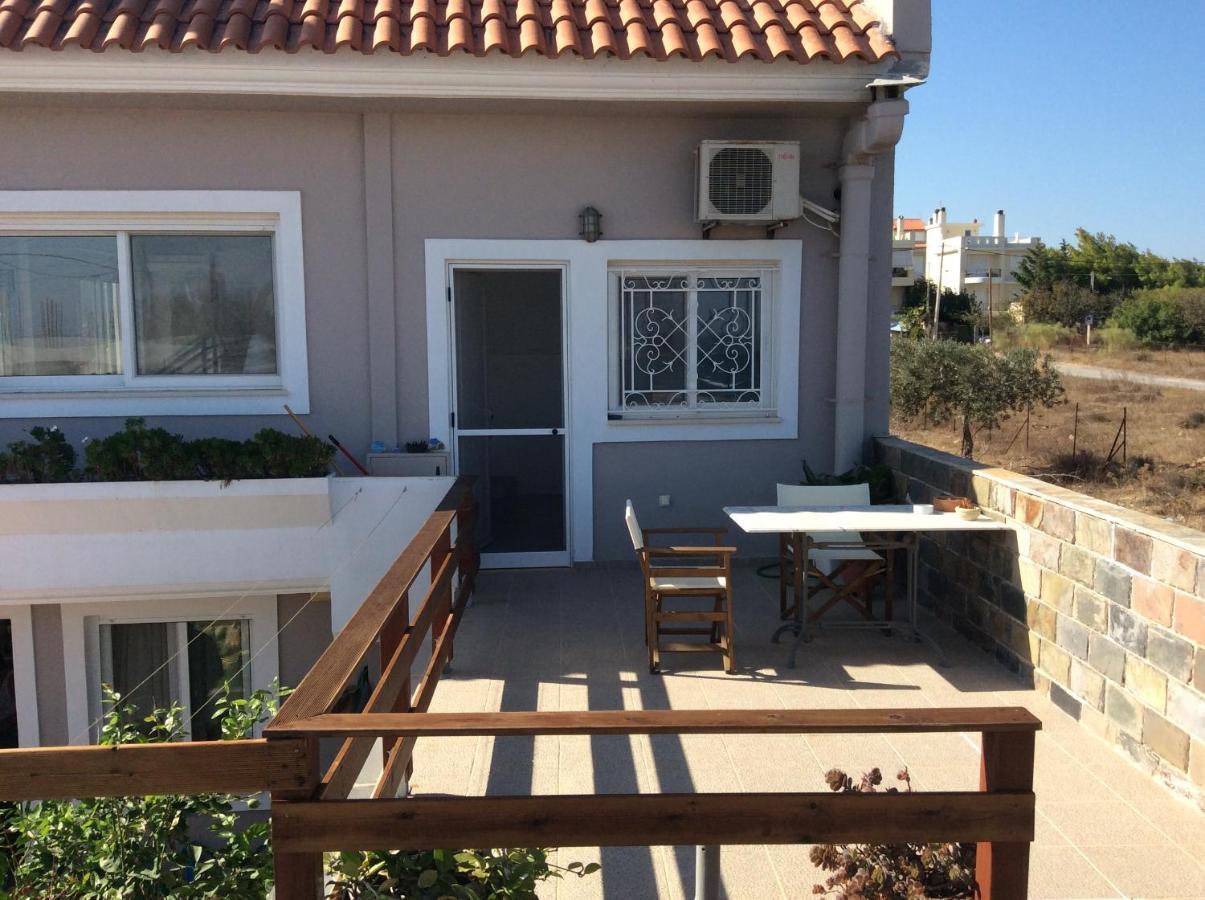 Yoga Euphoria Seaside Apartment Artemida  Exterior photo